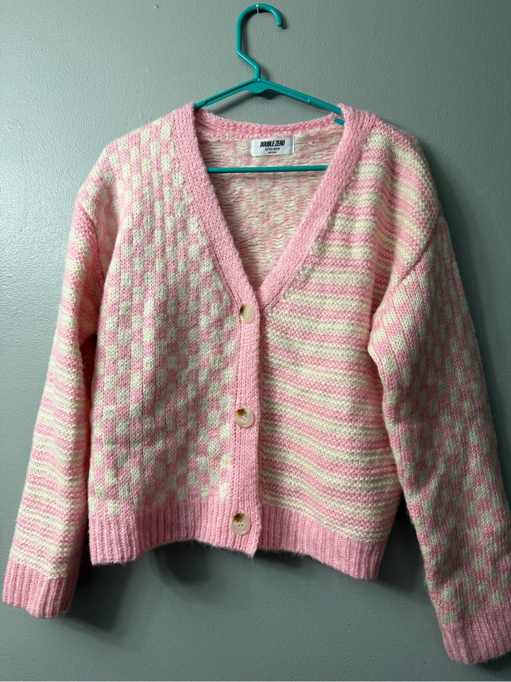 Double Zero brand cardigan contrasting pink and cream check pattern medium